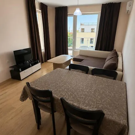 просторен семеен с достъп до басейн Apartamento *