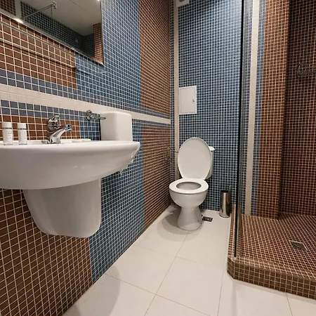 просторен семеен с достъп до басейн Sveti Vlas