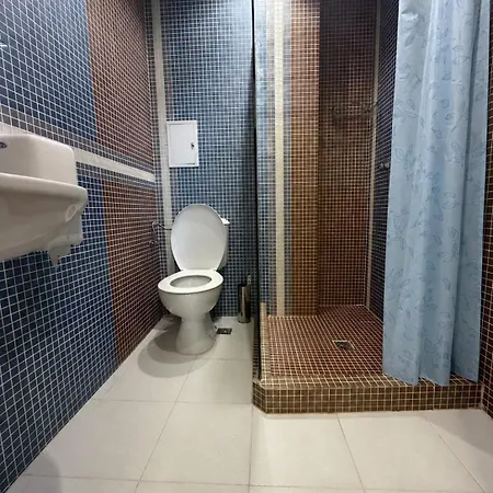 Apartamento просторен семеен с достъп до басейн *